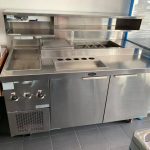 - Móvel combinado de cachorros e hambúrguer